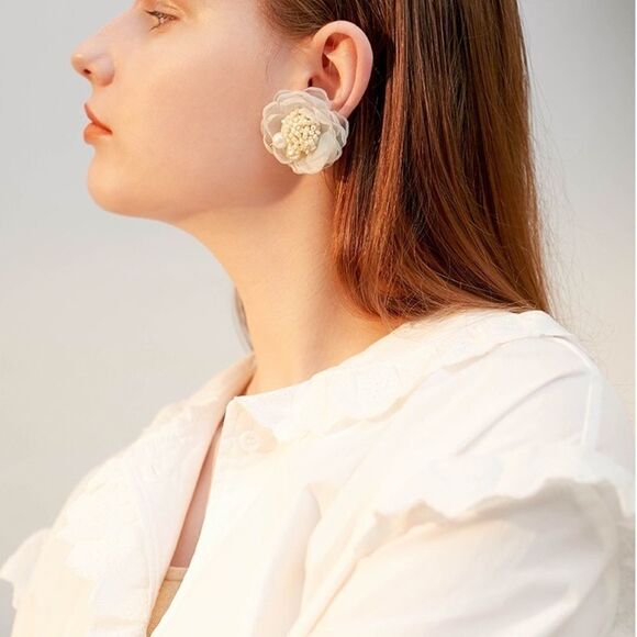 New gradient mesh flower with beaded earrings - Picture 5 of 14